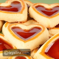 كوكيز مربى الفراولة لعيد الحب: وصفة قلبية مليئة بالحب