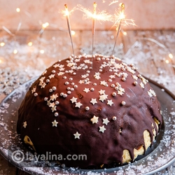 كعكة بالآيس كريم
