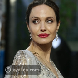 على طريقة أنجلينا جولي: اعتني ببشرتكِ وحافظي على جمالكِ