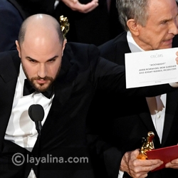 فيديو صدمة اللحظة الأخيرة في حفل أوسكار 2017 بتبديل فوز أفضل فيلم
