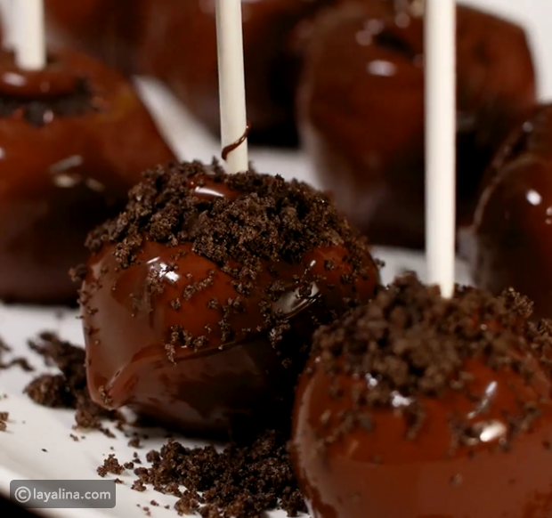 فيديو طريقة صنع حلوى الأوريو بالعيدان