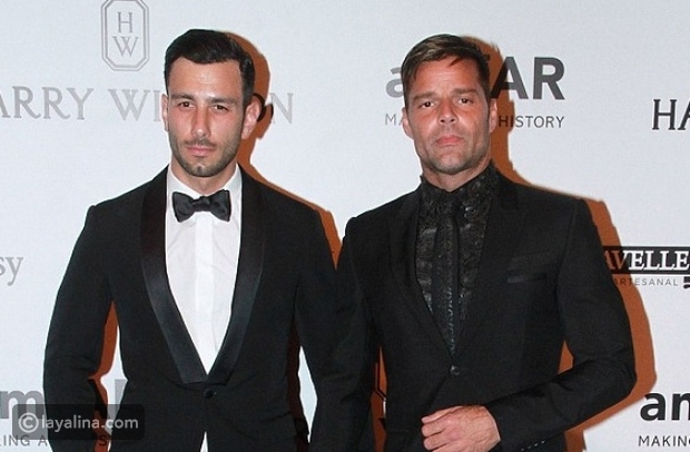 ريكي مارتن مع زوجه السوري الأصل في عرس سوري يرقص على "من شردلي الغزالة